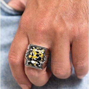 Paparazzi Ring ~ Startling Stones - Yellow